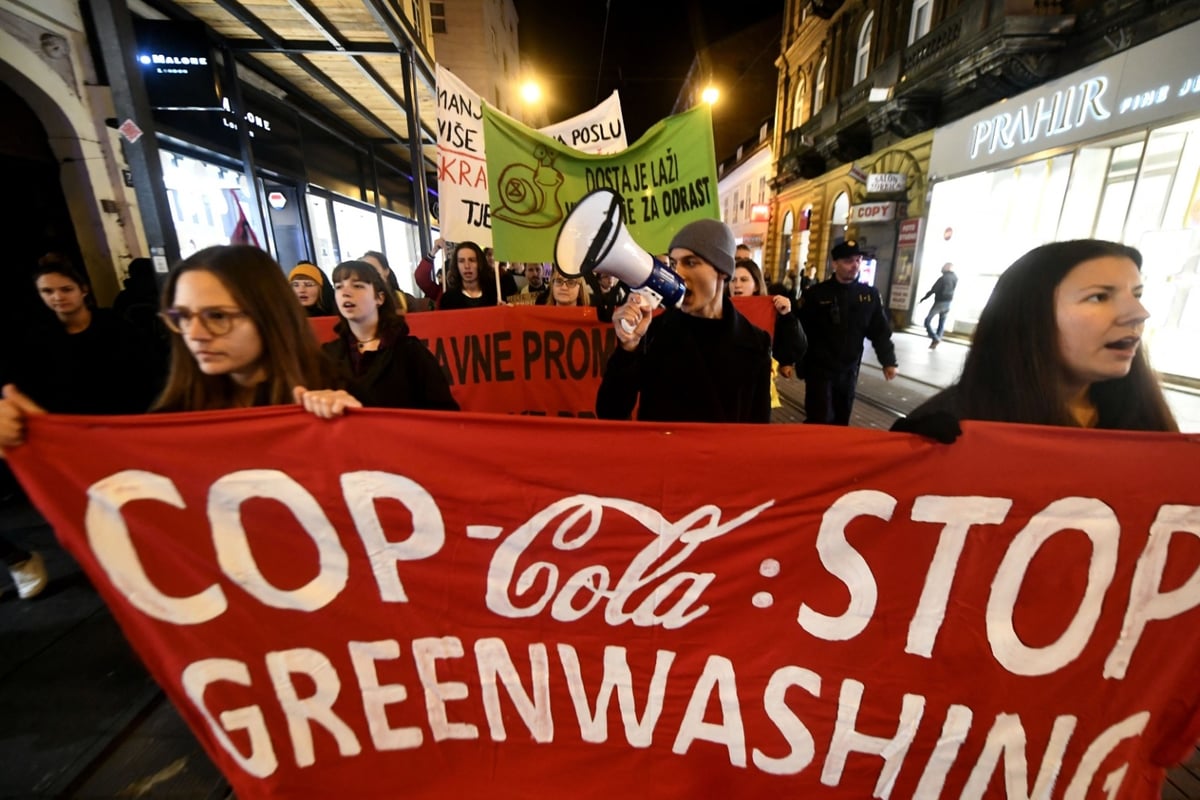 Coca-Cola-protest-COP27